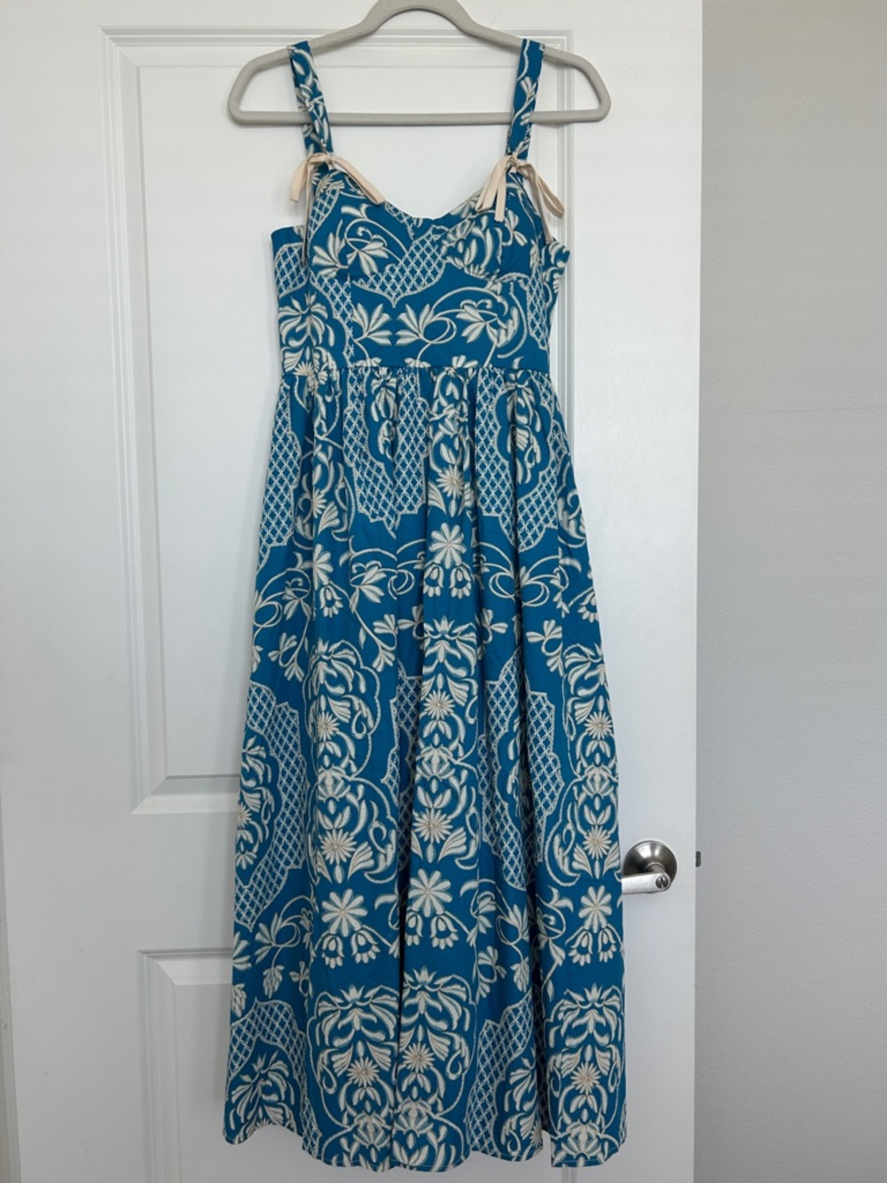NWT Moon River Teal Floral Maxi Dress with Cream Accents